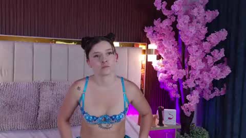 Snapshot of carrie_gb chatting on 3, 6, 2026 carrie online show from 3, 6, 2026