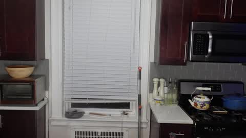 carrie madsin online show from 24, 11, 2025