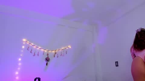 Nia  online show from 21, 1, 2025