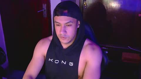 Snapshot of casas_oom chatting on 15, 12, 2024 online show from 15, 12, 2024