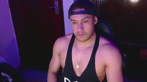 Snapshot of casas_oom chatting on 8, 2, 2025 online show from 8, 2, 2025