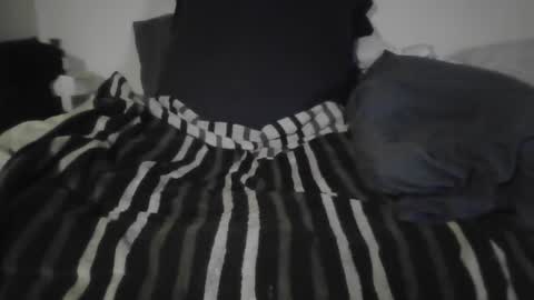 Snapshot of cascadefalls chatting on 18, 9, 2025 Cascade not really but sticking with it online show from 18, 9, 2025