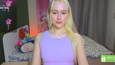 Snapshot of caseylabow chatting on 7, 1, 2026 My name is Casey... Nice to meet you I will be happy to have funthumbs up please its important online show from 7, 1, 2026