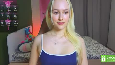 Snapshot of caseylabow chatting on 19, 1, 2026 My name is Casey... Nice to meet you I will be happy to have funthumbs up please its important online show from 19, 1, 2026