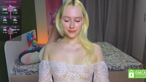 Snapshot of caseylabow chatting on 7, 2, 2026 My name is Casey... Nice to meet you I will be happy to have funthumbs up please its important online show from 7, 2, 2026