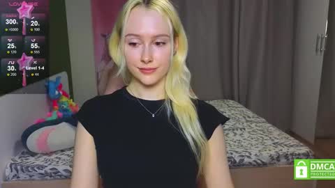 Snapshot of caseylabow chatting on 11, 2, 2026 My name is Casey... Nice to meet you I will be happy to have funthumbs up please its important online show from 11, 2, 2026