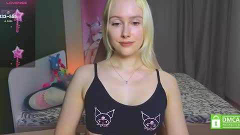 Snapshot of caseylabow chatting on 27, 2, 2026 My name is Casey... Nice to meet you I will be happy to have funthumbs up please its important online show from 27, 2, 2026