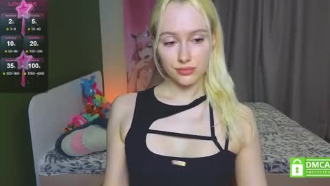 Snapshot of caseylabow chatting on 1, 3, 2026 My name is Casey... Nice to meet you I will be happy to have funthumbs up please its important online show from 1, 3, 2026