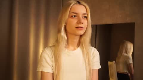 Cassie online show from 25, 2, 2025