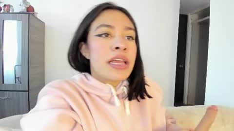 Cassie Jones online show from 4, 7, 2026