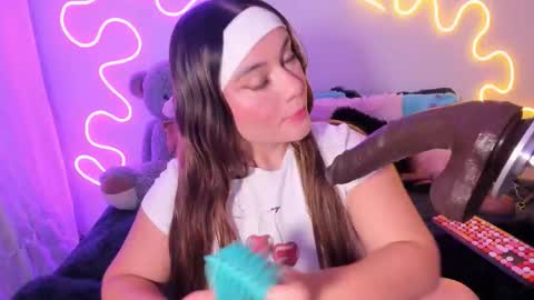 Snapshot of cassiebigass_ chatting on 21, 9, 2025 Bela igzaii9r online show from 21, 9, 2025