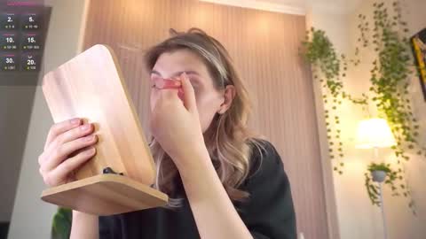 Im Cassie3 online show from 22, 2, 2026