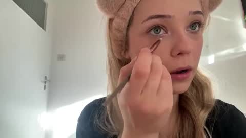 Olivia online show from 17, 3, 2026