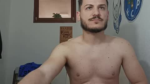 Mike Moreira online show from 2, 4, 2026