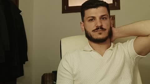 Mike Moreira online show from 4, 4, 2026