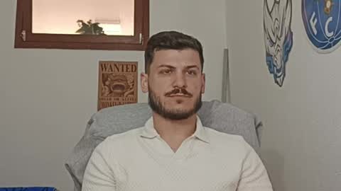 Mike Moreira online show from 5, 4, 2026