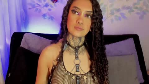 Snapshot of cata_greenn chatting on 19, 12, 2024 Cata green model independient online show from 19, 12, 2024