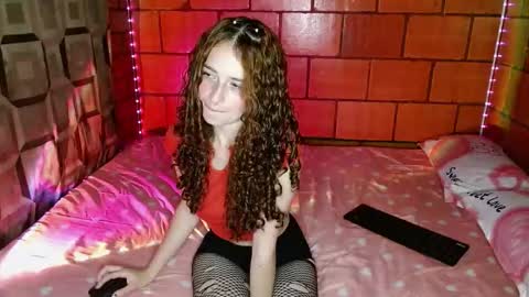 Snapshot of cata_snow chatting on 23, 10, 2025 Cata Snow online show from 23, 10, 2025