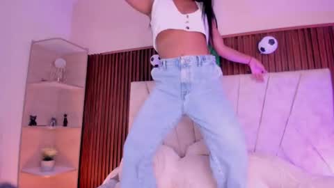 catalleya_f online show from 10, 7, 2026