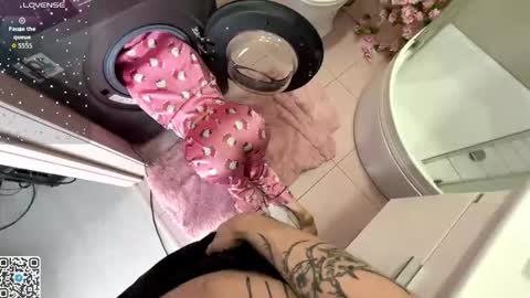 Snapshot of catchustoday chatting on 1, 11, 2025 Stacy and Bob online show from 1, 11, 2025