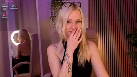 Snapshot of cateyepro chatting on 4, 3, 2026 Anna online show from 4, 3, 2026