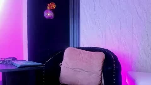  Catherine  online show from 7, 11, 2025