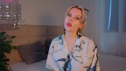 Mia online show from 5, 8, 2026