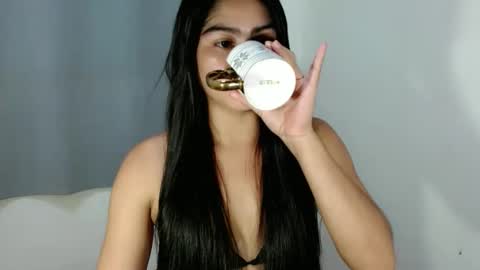 Snapshot of cathy_ho chatting on 28, 10, 2025 cathy_ho online show from 28, 10, 2025