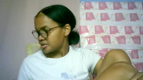 Snapshot of cathyxlisa chatting on 29, 10, 2025 CathyXLisa online show from 29, 10, 2025