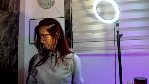 Snapshot of catt_evans1 chatting on 2, 12, 2024 CATT EVANS online show from 2, 12, 2024