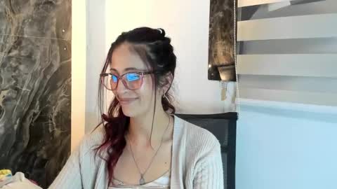 Snapshot of catt_evans1 chatting on 7, 1, 2025 CATT EVANS online show from 7, 1, 2025