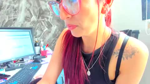 Snapshot of catt_evans1 chatting on 9, 2, 2025 CATT EVANS online show from 9, 2, 2025