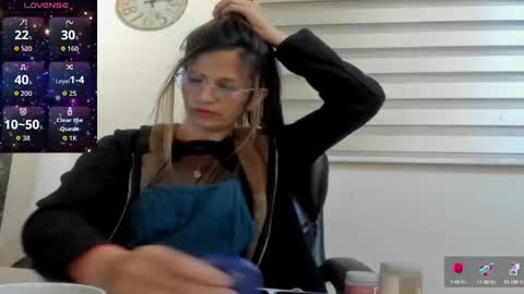 Snapshot of catt_evans1 chatting on 17, 9, 2025 CATT EVANS online show from 17, 9, 2025