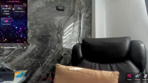 Snapshot of catt_evans1 chatting on 20, 9, 2025 CATT EVANS online show from 20, 9, 2025