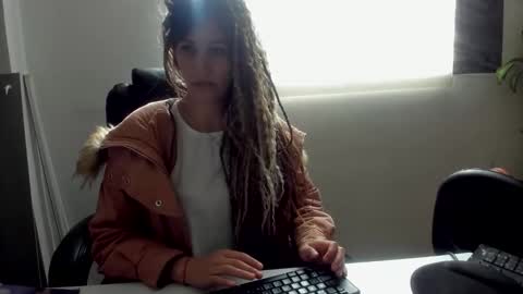 Snapshot of catt_evans1 chatting on 12, 10, 2025 CATT EVANS online show from 12, 10, 2025