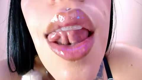 Cattleya online show from 12, 6, 2026