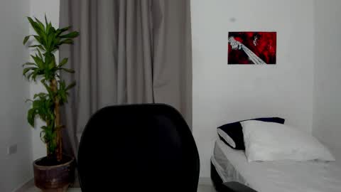 Catty online show from 4, 2, 2026