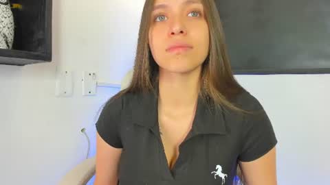 Snapshot of cayetana_01 chatting on 2, 7, 2026 cayetana online show from 2, 7, 2026