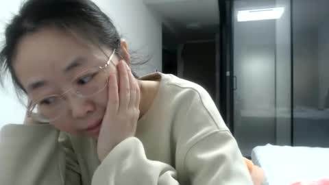 Snapshot of cbz112233 chatting on 5, 2, 2025 ANNYANNY online show from 5, 2, 2025