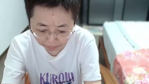 Snapshot of cbz112233 chatting on 17, 9, 2025 ANNYANNY online show from 17, 9, 2025