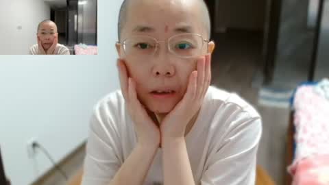 Snapshot of cbz112233 chatting on 15, 6, 2026 ANNYANNY online show from 15, 6, 2026