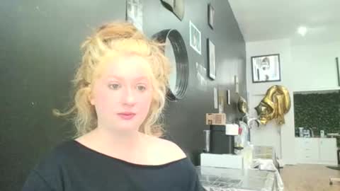 Snapshot of ccfox35 chatting on 30, 9, 2025 ccfox35 online show from 30, 9, 2025