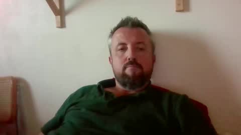 Snapshot of cebcool chatting on 12, 11, 2025 Sb online show from 12, 11, 2025