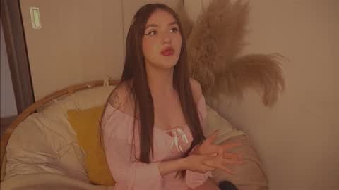 Diane Independent model online show from 14, 10, 2025