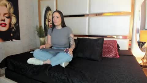 celeste_starsss online show from 13, 7, 2026
