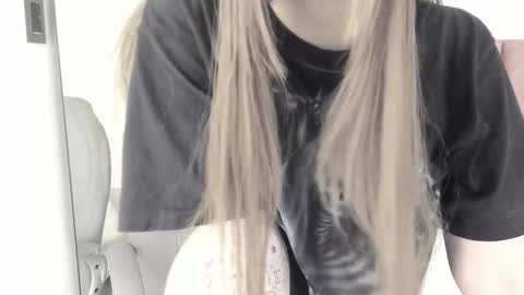 Snapshot of celestica_rose chatting on 5, 1, 2026 Celestica online show from 5, 1, 2026