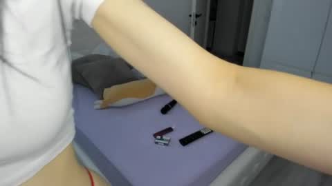 Celine Roxelle online show from 25, 6, 2026