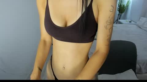 Celine Roxelle online show from 6, 8, 2026