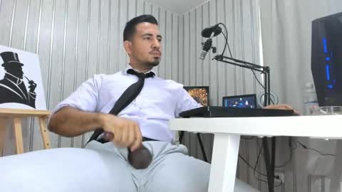 Snapshot of cesar_dant chatting on 20, 5, 2026 Cesar online show from 20, 5, 2026