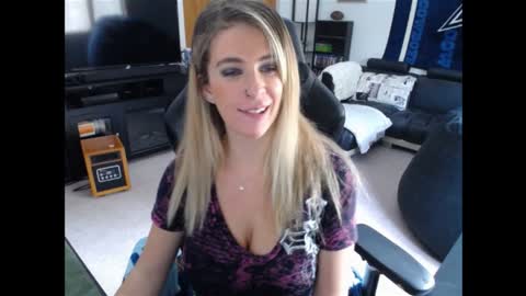 Marie online show from 27, 12, 2024